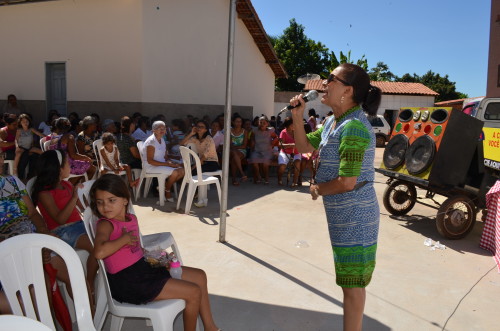 Vereadora Rilda Lúcia em na mensagem de valorização às mulheres.