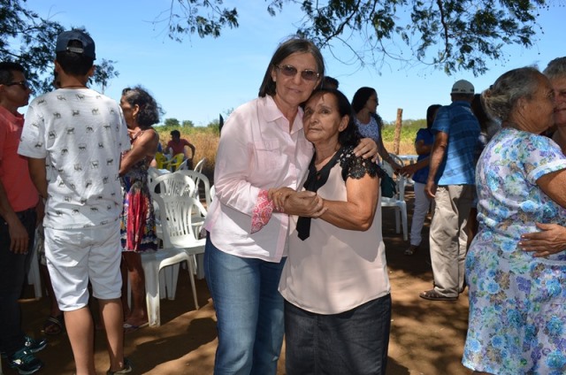 Prefeita de Paraibano Aparecida Furtado e Dona Raimunda.