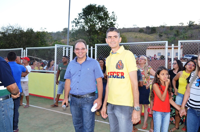 Locutor Maritônio e secretário municipal Maurisan.