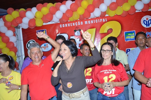 Vice-prefeita Elizamar em apoio a Zé Mário. Foto:Lasan