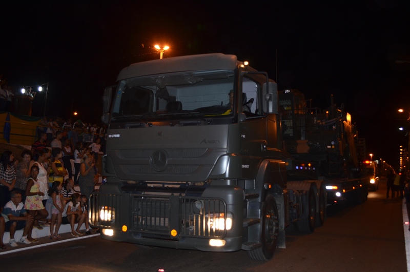 Exército mostrando veículos. Foto:Lasan