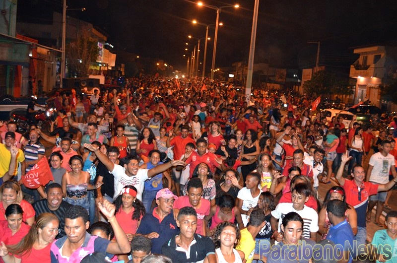 Arrastão após a vitória neste domingo (2).