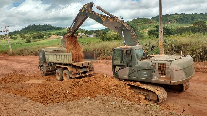Obras de recuperação e melhoramentos de rodovias são executadas em parceria do Governo do Estado com o Exército brasileiro. Foto: Divulgação