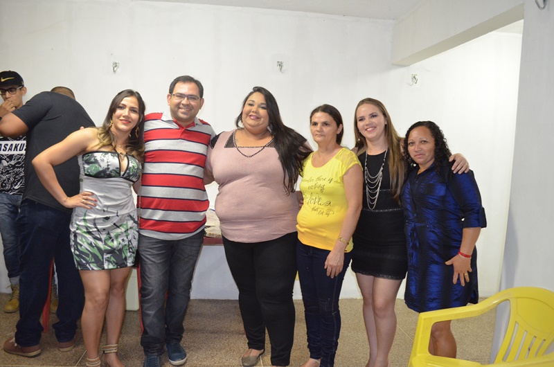 Francisca Muniz, Railton Sousa, cantora Gordinha, mãe de Dilma, Dilma e Jesus. Foto Lasan.