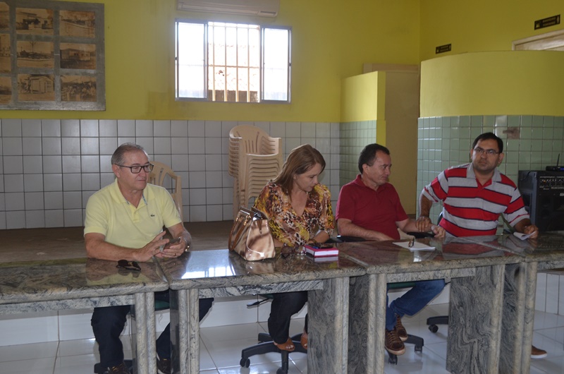 Vereador Francisco Leite, professora Geralda Alves, Ferdinan Guimarães, Raílton Souza.