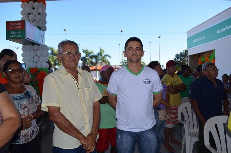 Sr. Ladeira com o filho Chiquinho. Gerações de trabalhadores.