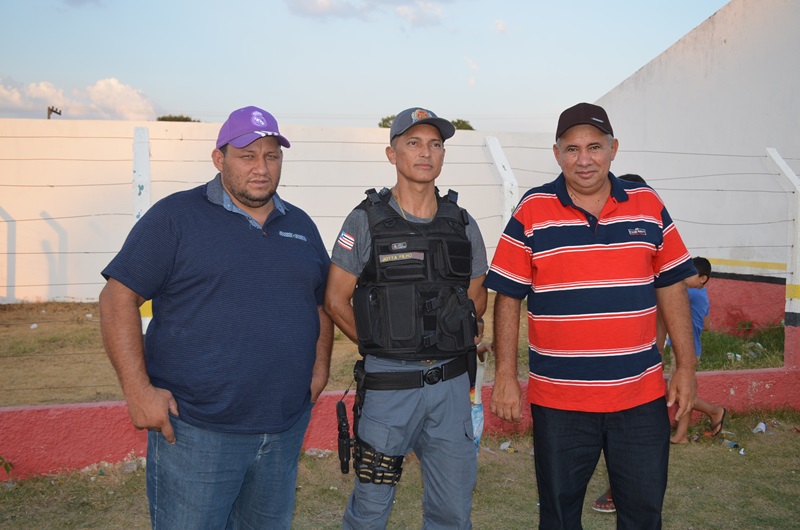Juracy, Policial J. filho e prefeito Zé Hélio.